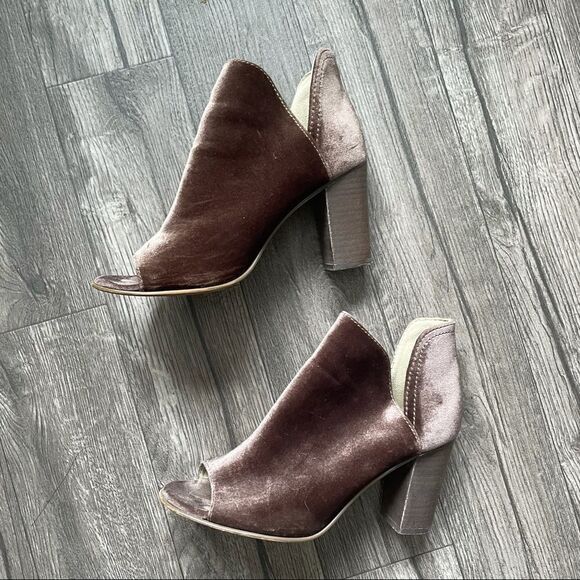 STEVE MADDEN KAITT Velvet Booties Open Toe Boots - Picture 4 of 8